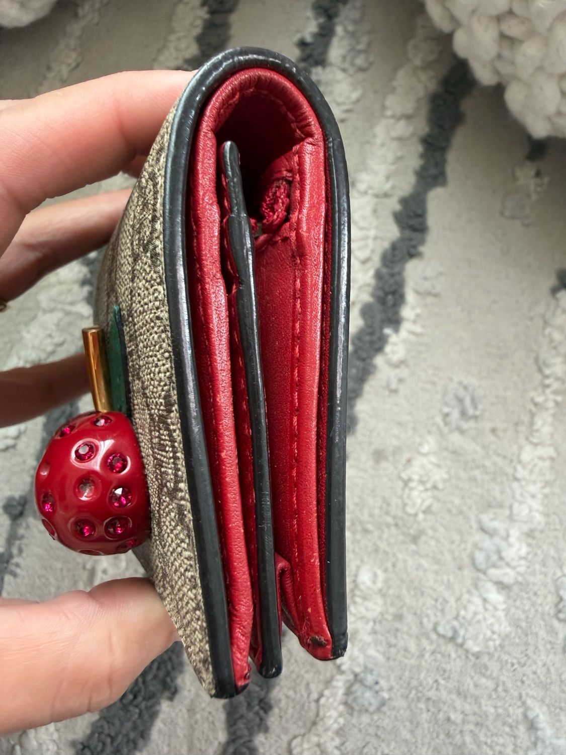 Gucc Monogram Supreme Card Holder Cherry Wallet