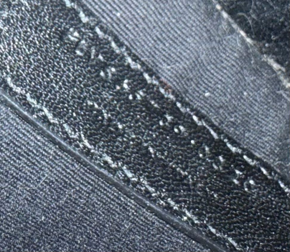 Yves Saint Laurent Grain De Poudre Clutch Flap