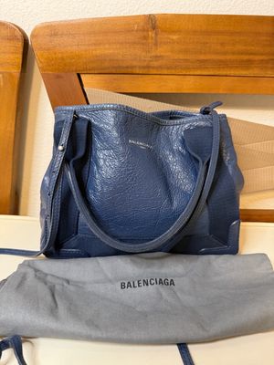 Balenciaga Cabas Messenger Sling XS Crossbody