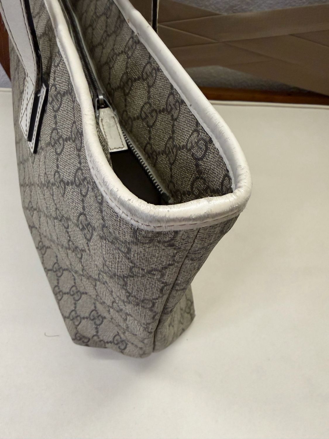 Gucci Supreme Plus Zipper Tote Shoulder