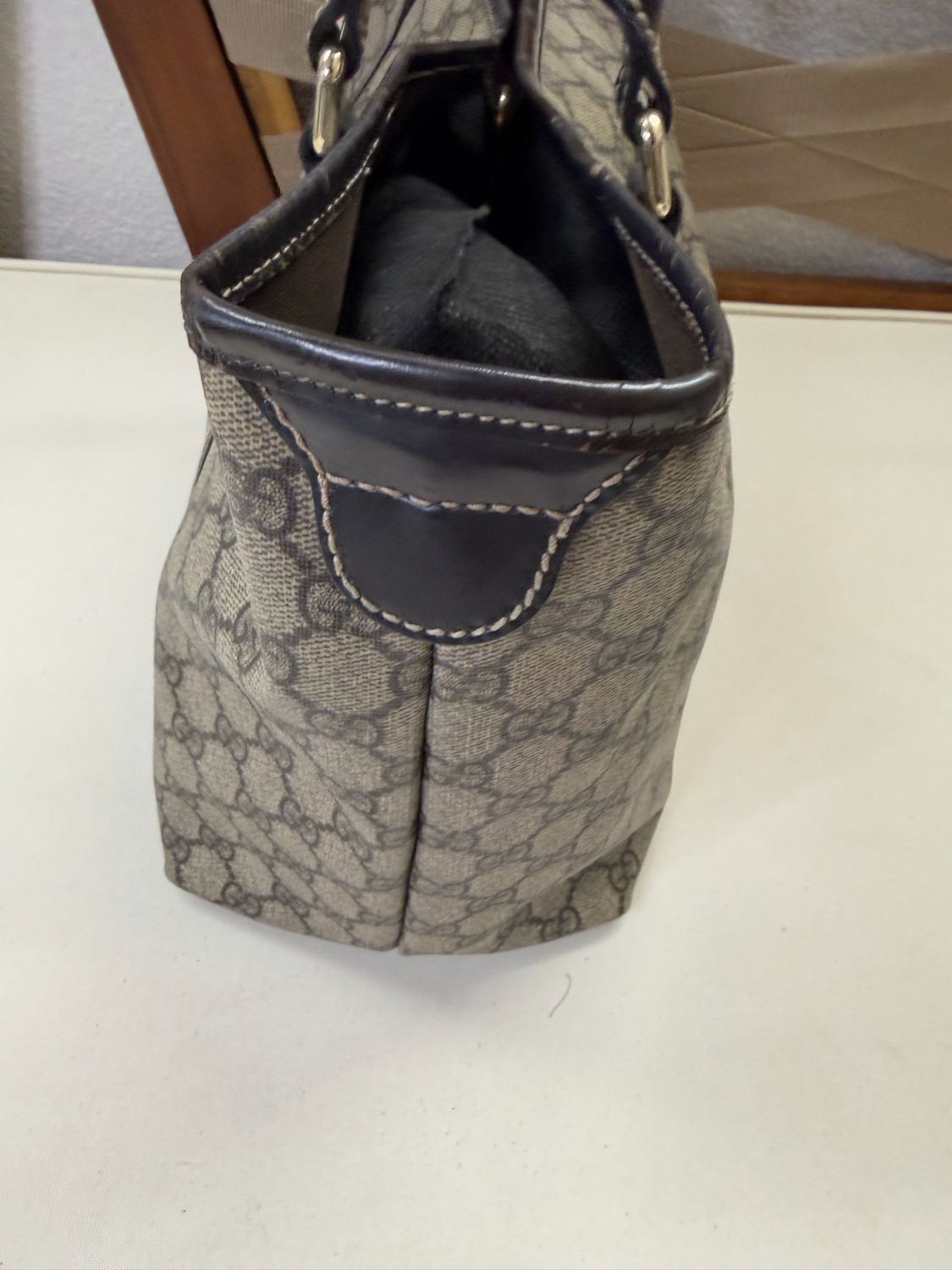 Gucci Supreme Joy Tote Medium Shoulder