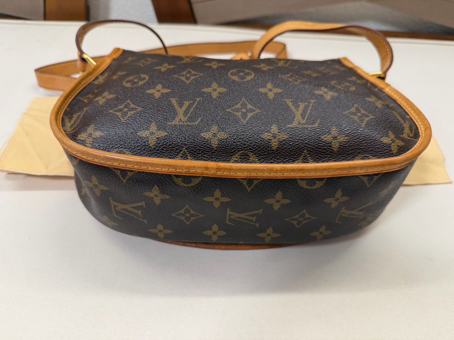 Louis Vuitton Monogram Menilmontant Pm Messenger Crossbody