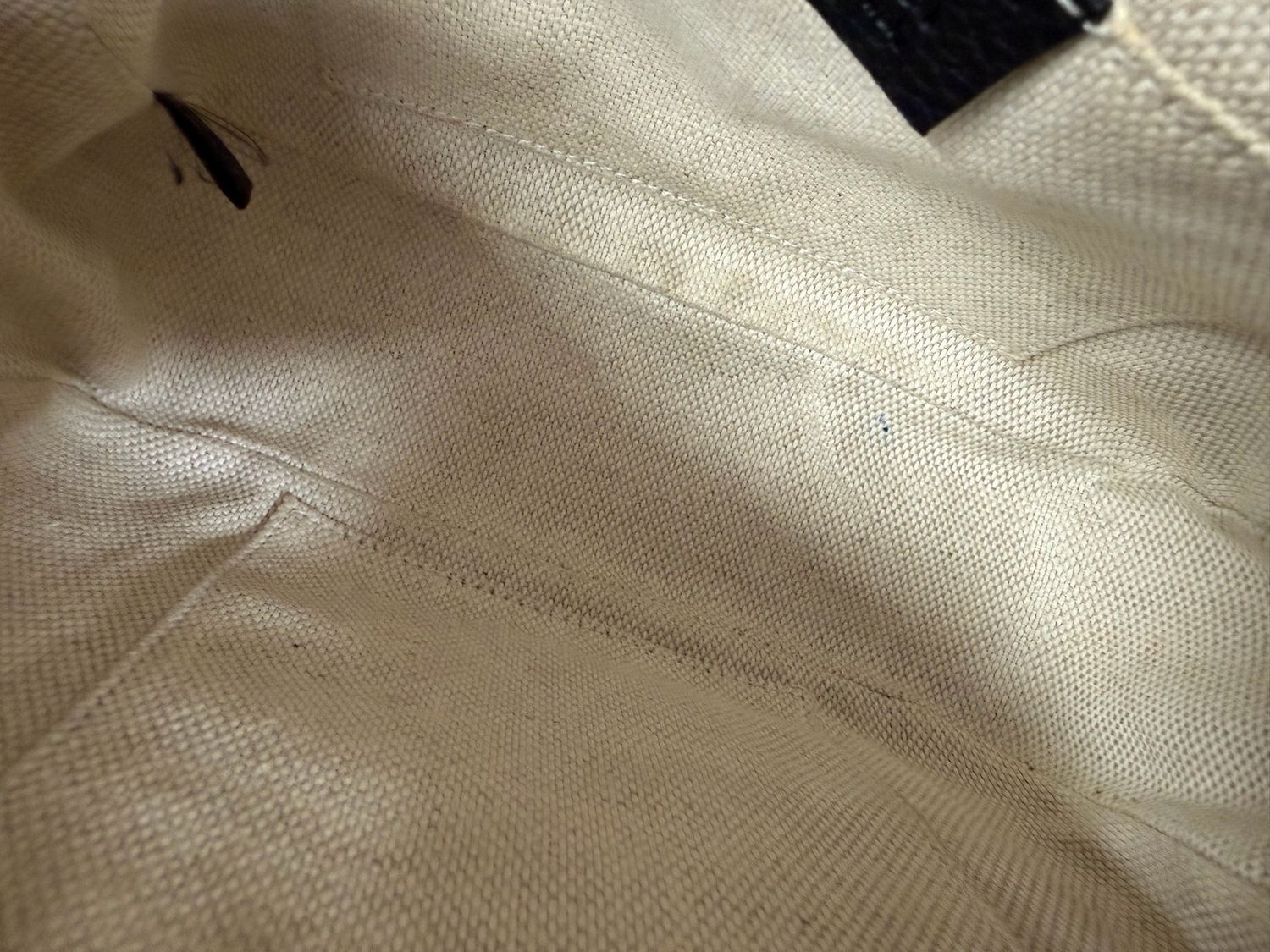 Gucci Pebbled Leather Soho Disco Camera Bag Sling Crossbody