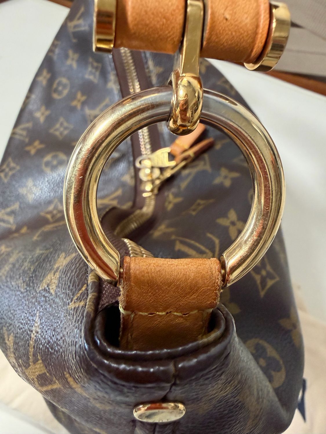 Louis Vuitton Monogram Sully Hobo