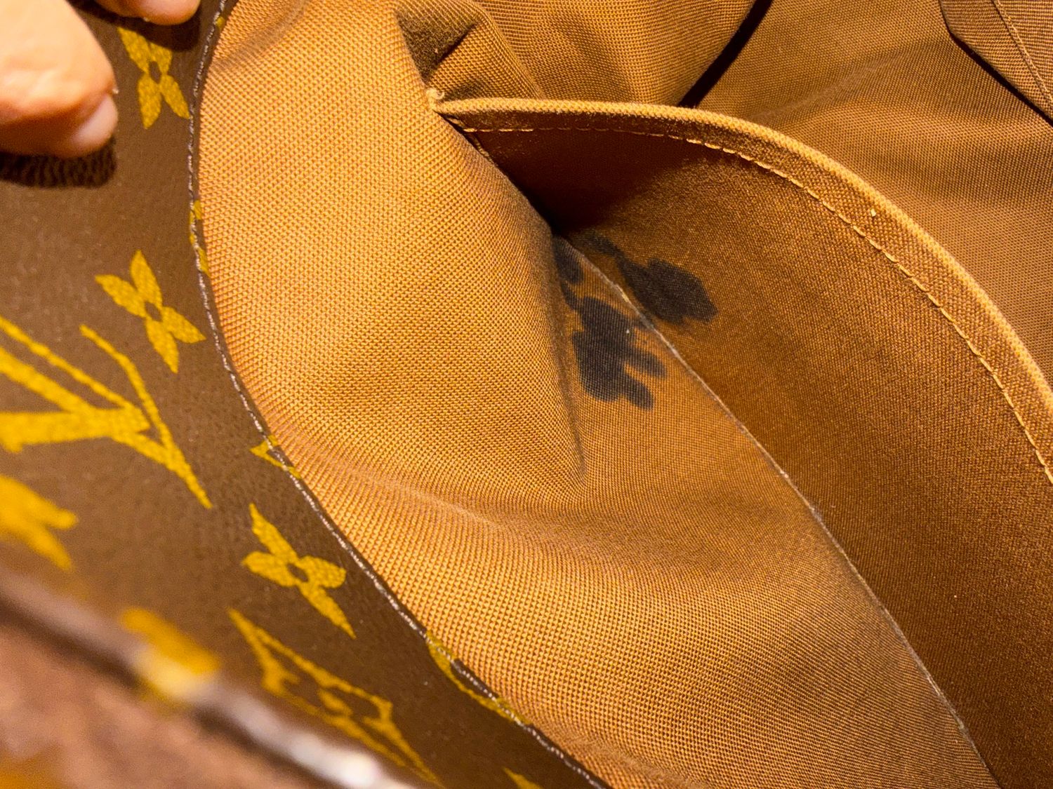 Louis Vuitton Monogram Sully Hobo