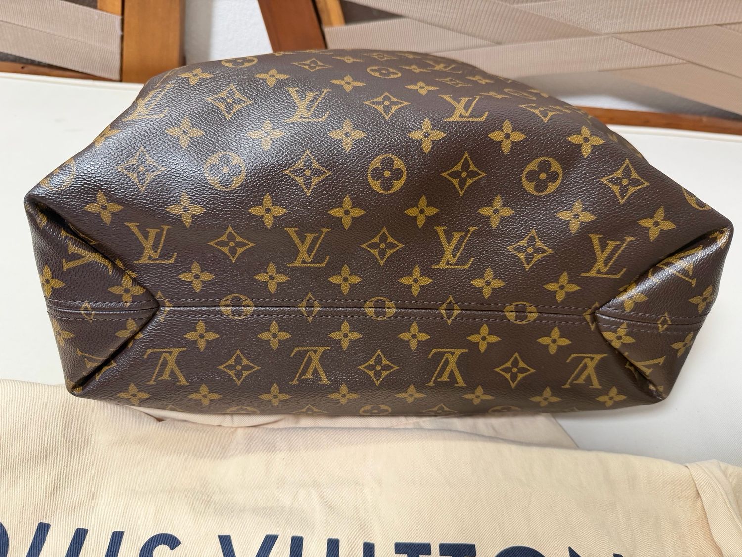 Louis Vuitton Monogram Sully Hobo