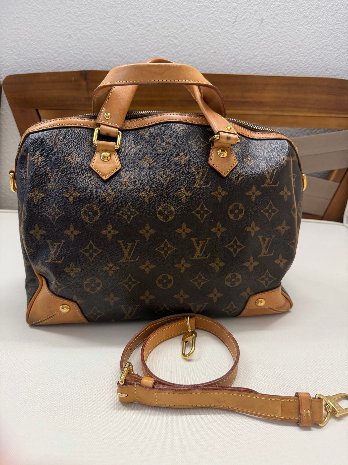 Louis Vuitton Monogram Retiro Pm Crossbody Messenger Sling