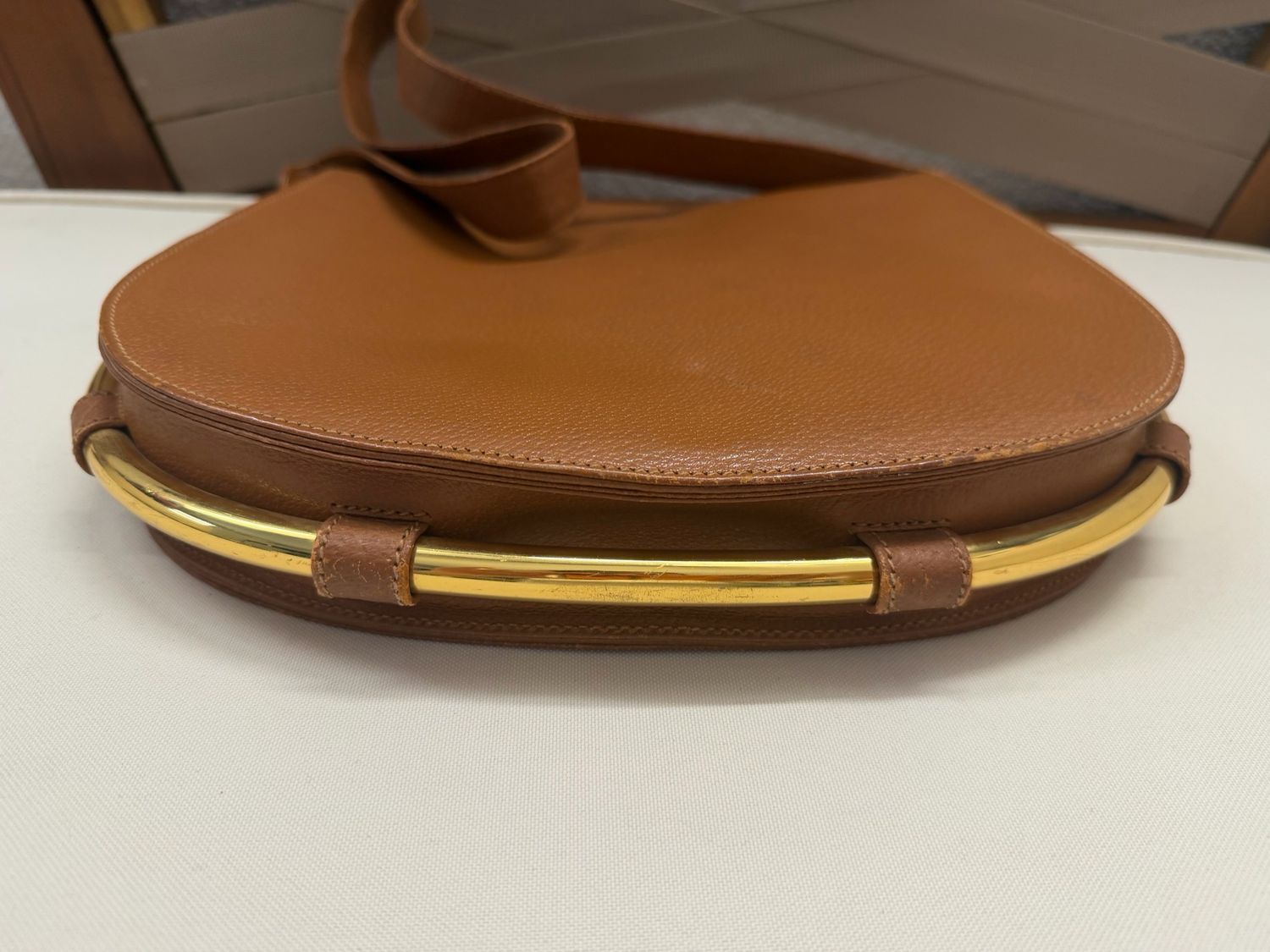 Gucci Vintage Structured Hobo Shoulder Sling