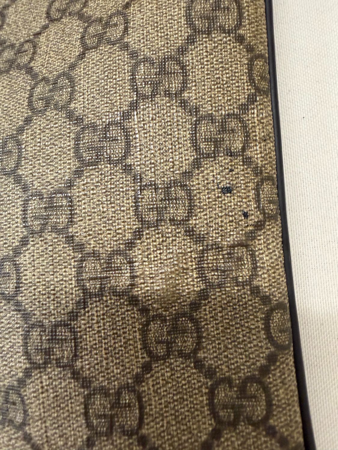 Gucci Supreme Flat Messenger Crossbody Sling