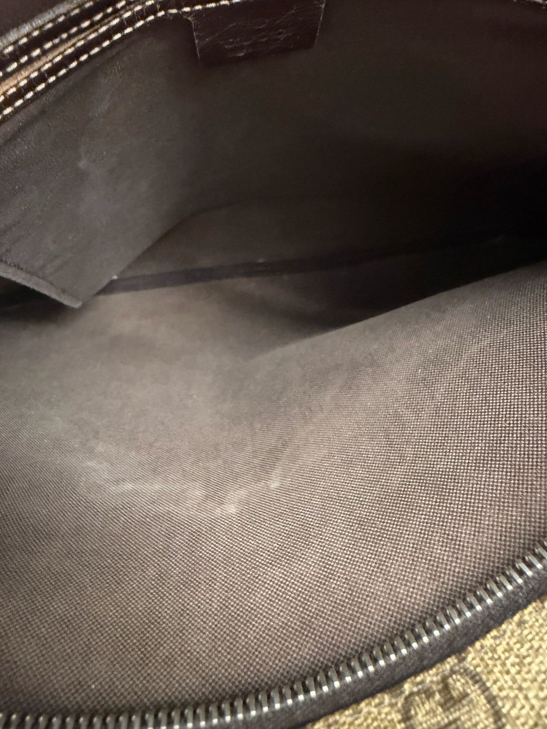 Gucci Supreme Flat Messenger Crossbody Sling