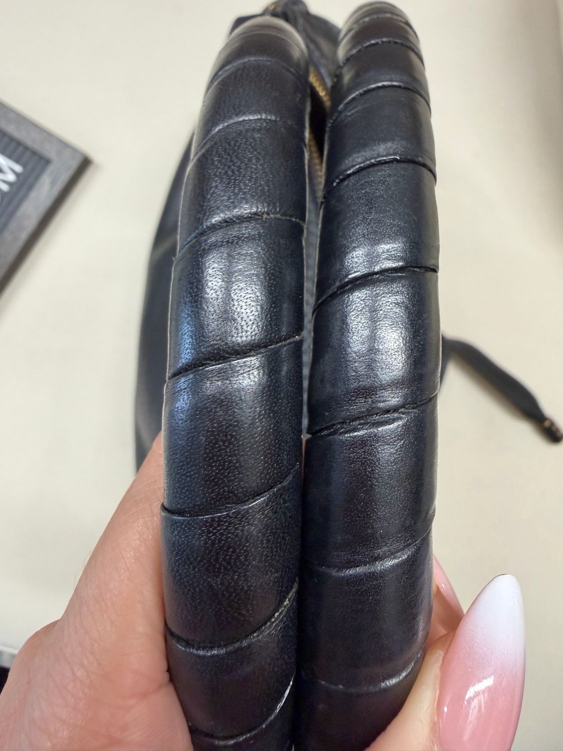 Chloe Marcie Pebbled Leather Black Messenger Crossbody Sling Medium in Black