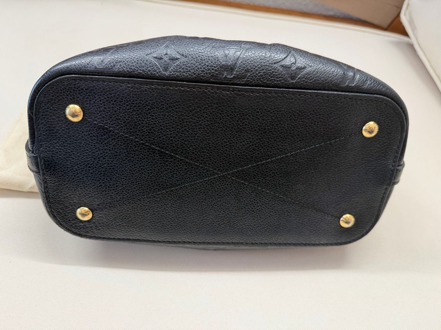 Louis Vuitton Mazarine Empreinte in Noir Crossbody Messenger