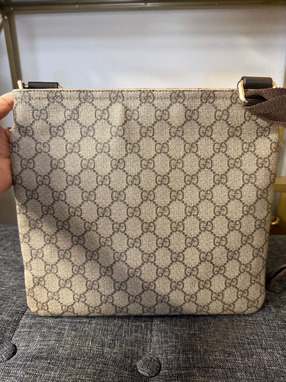 Gucci Flat Front Zipper Messenger Crossbody