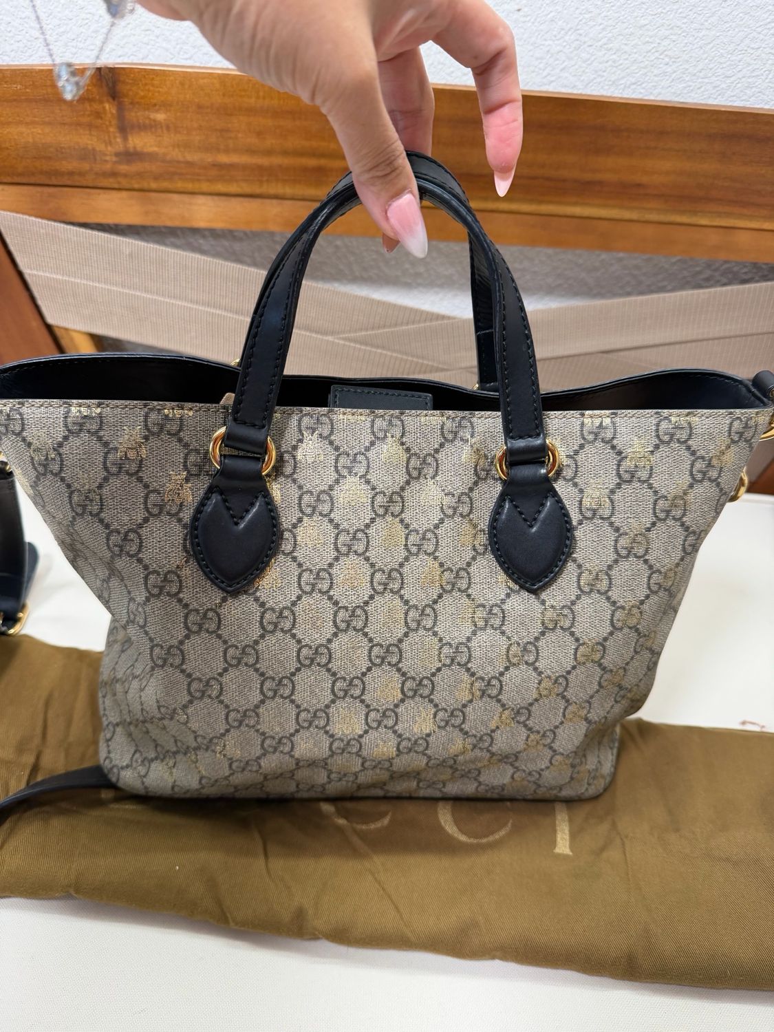 Gucci Supreme Monogram Canvas Supreme Crossbody