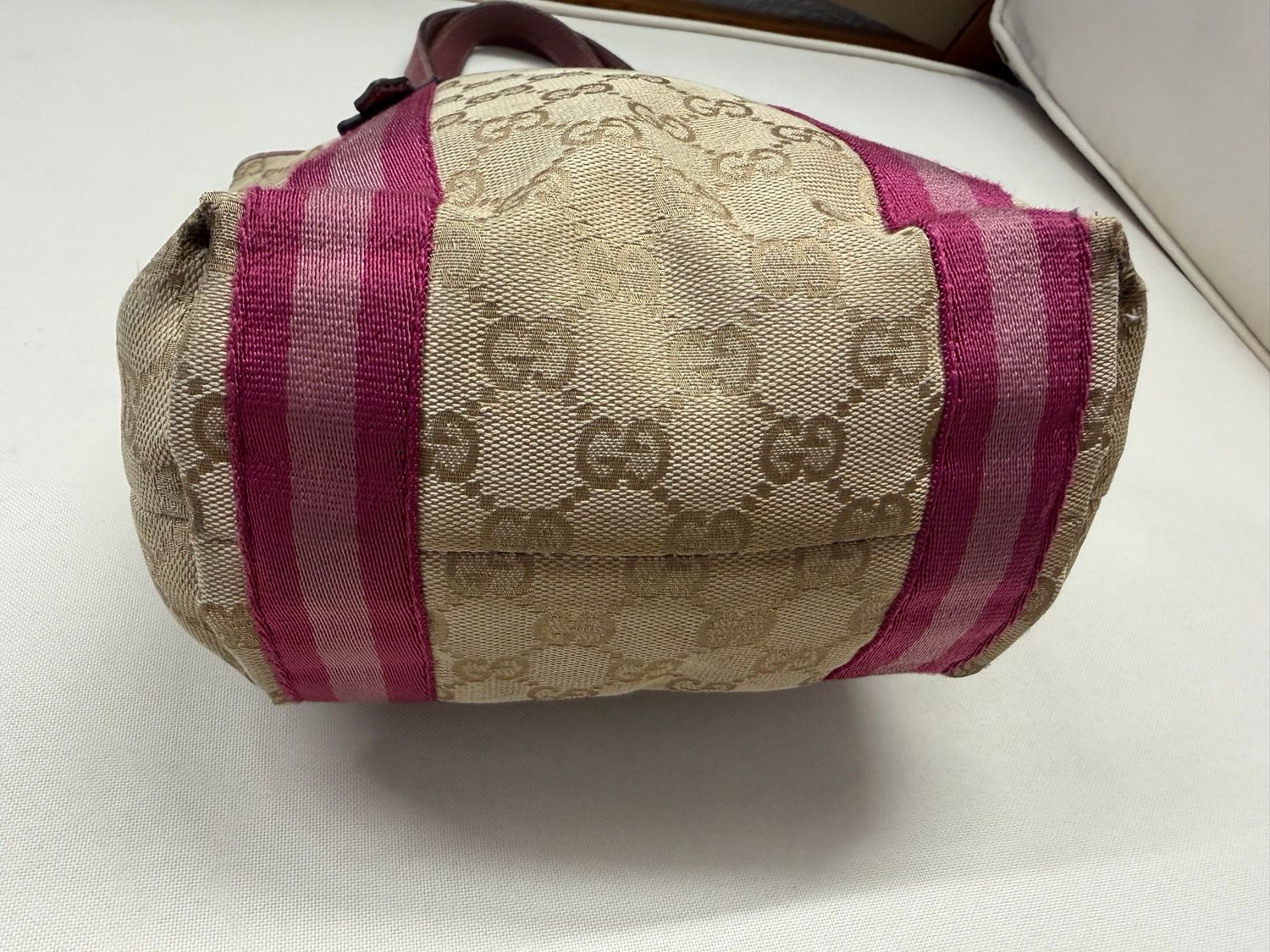 Gucci Joliceur Vertical Tote Monogram Canvas in Pink