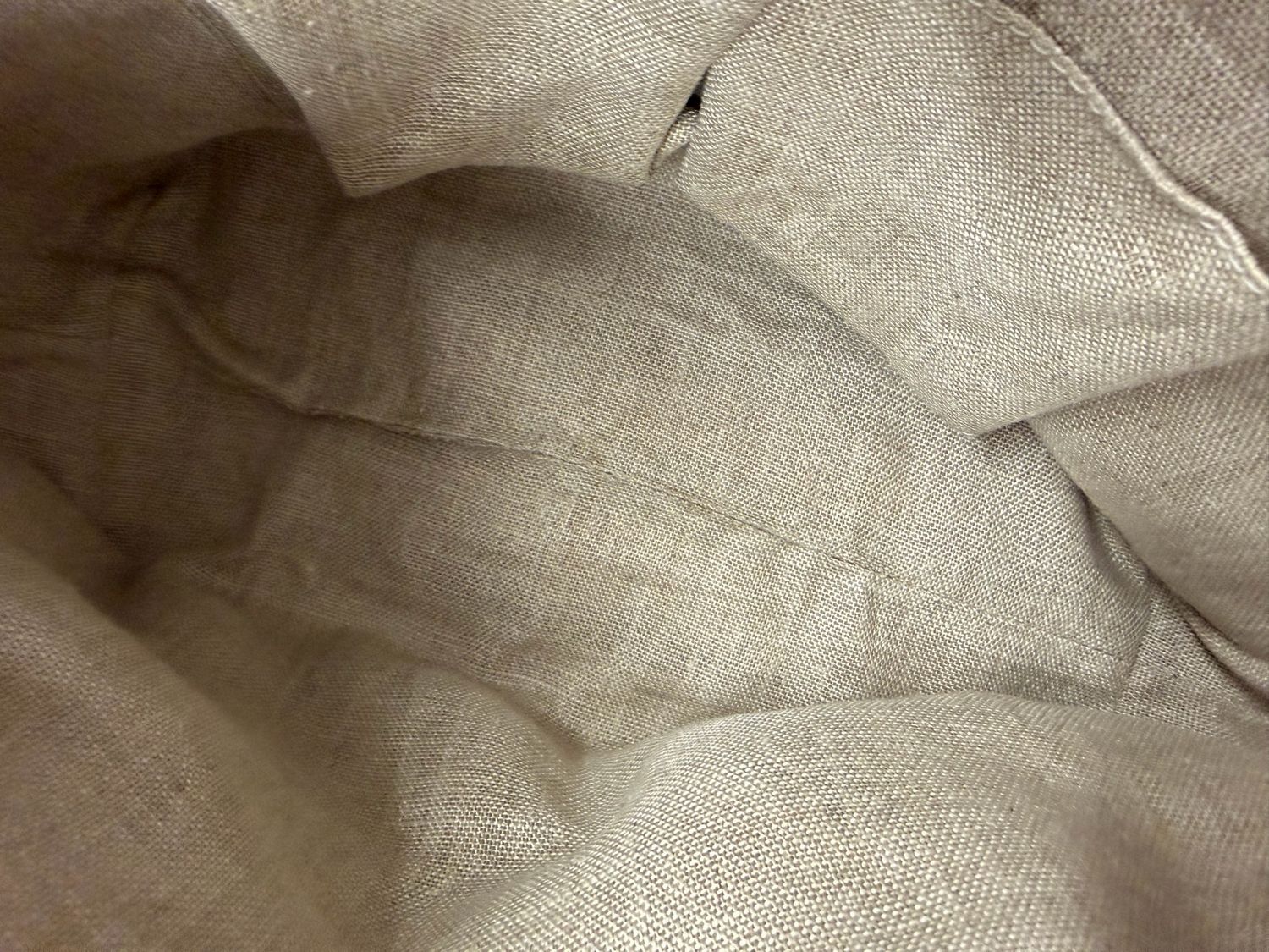 Gucci Pebbled Leather Dollar Interlocking Crossbody Messenger in Pink