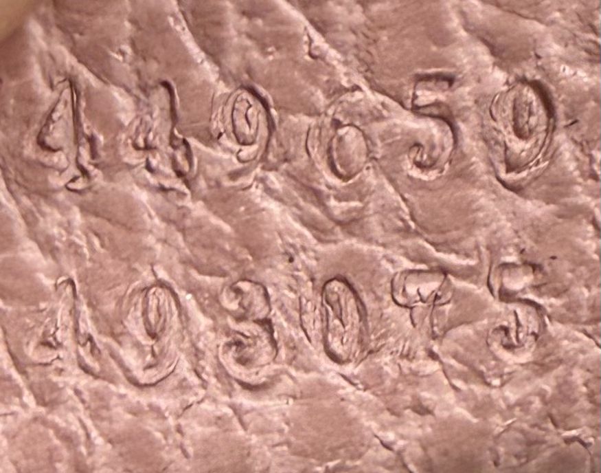 Gucci Pebbled Leather Dollar Interlocking Crossbody Messenger in Pink