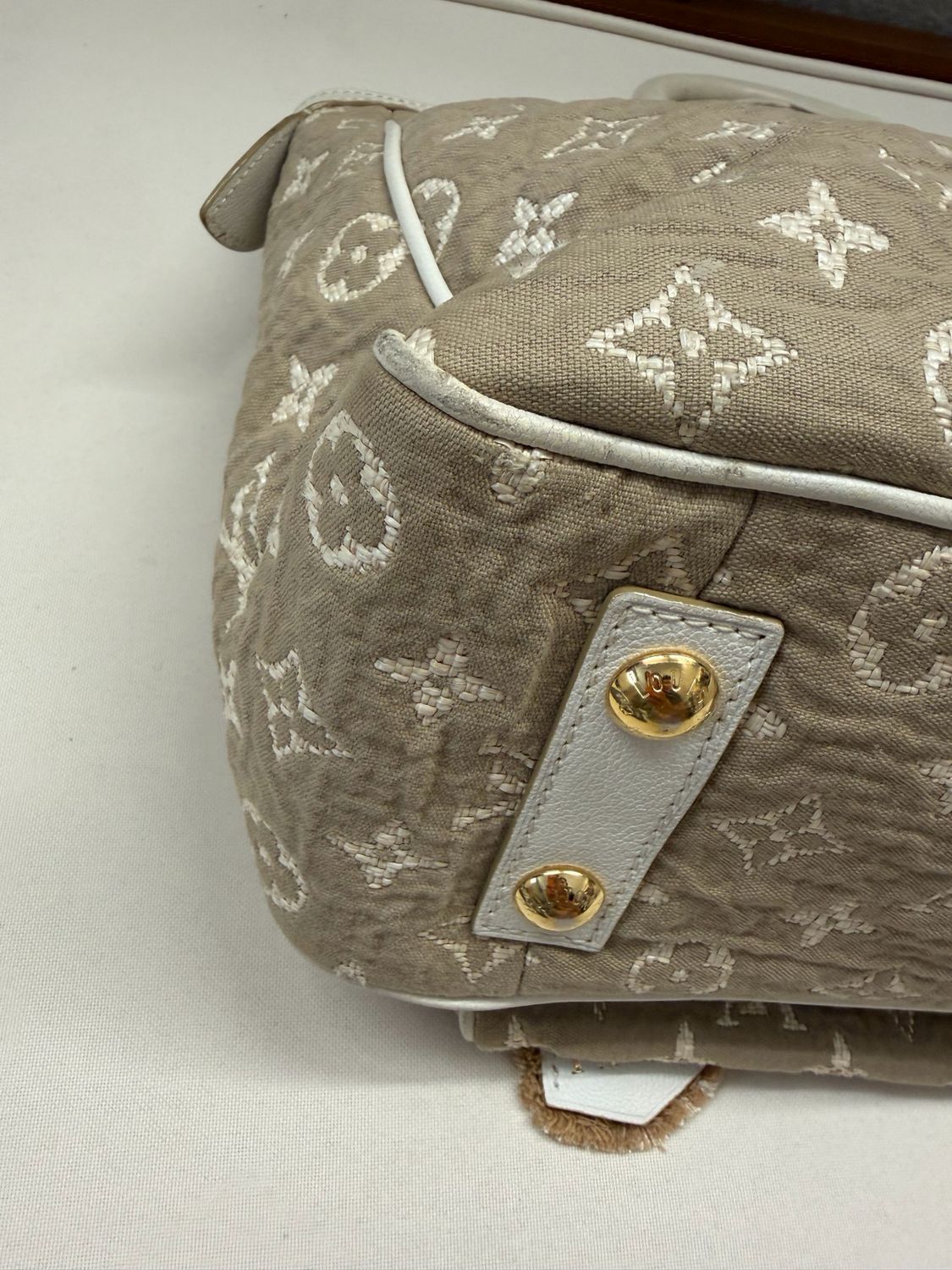 Louis Vuitton Monogram Limited Edition Sabbia Mm