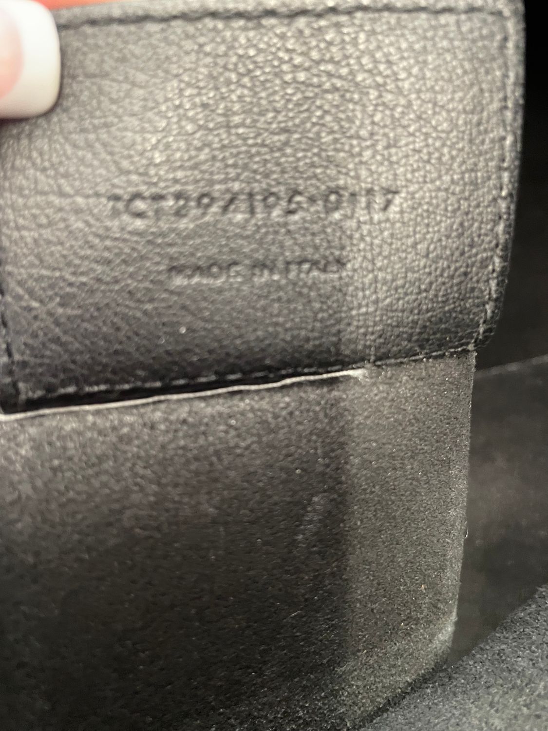 Yves Saint Laurent Calfskin Shopping Tote With Pouch in Black