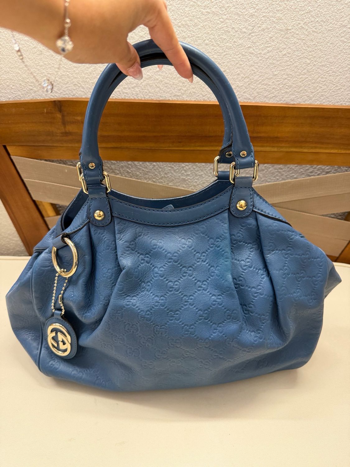Gucci Sukey Guccissima Leather Medium Tote Shoulder in Blue
