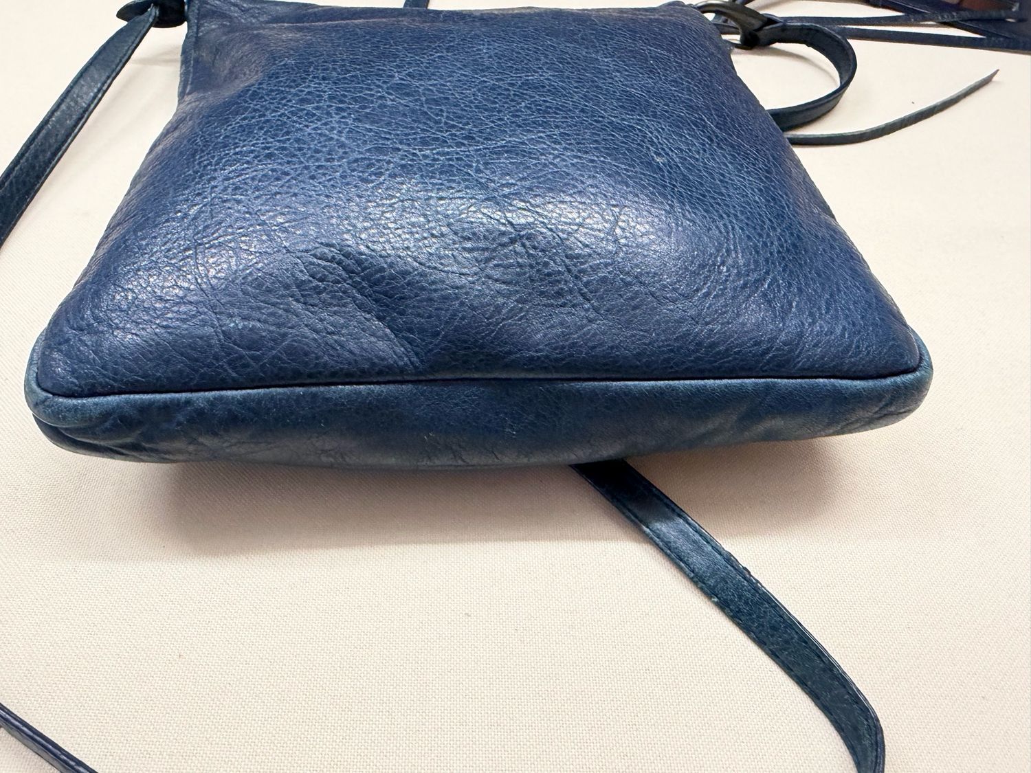 Balenciaga City Classic Flat Messenger in Navy