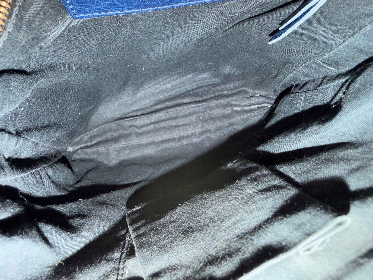 Balenciaga City Classic Flat Messenger in Navy