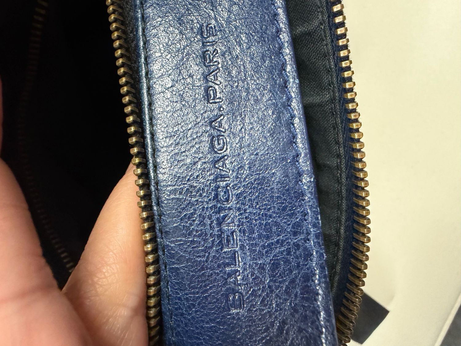 Balenciaga City Classic Flat Messenger in Navy