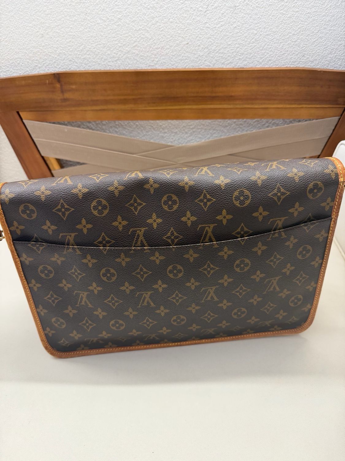 Louis Vuitton Messenger Sac Gibeciere Gm Messenger