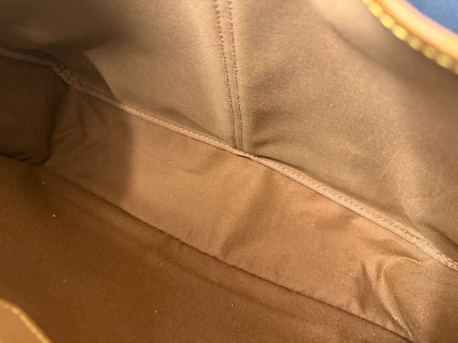 Louis Vuitton Messenger Sac Gibeciere Gm Messenger