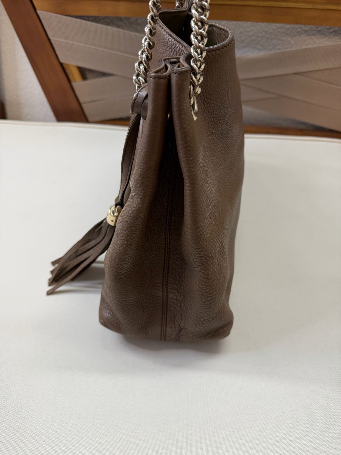Gucci Pebbled Leather Soho Chain Tote Medium in Brown