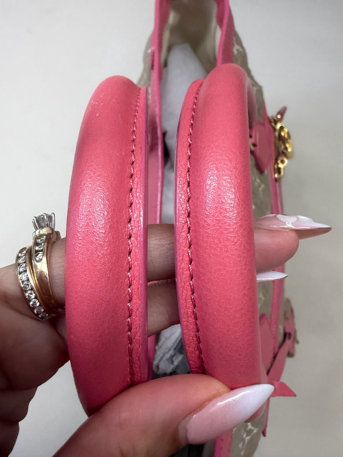 Louis Vuitton Monogram Sabbia Mm Limited Edition in Rose