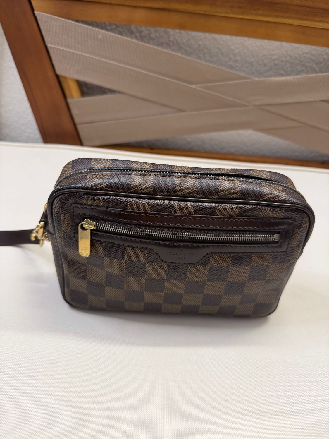 Louis Vuitton Damier Ebene Billets Macao Clutch