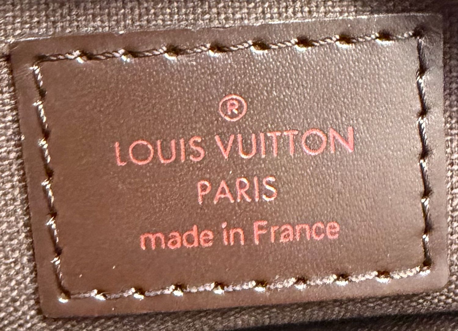 Louis Vuitton Damier Ebene Billets Macao Clutch