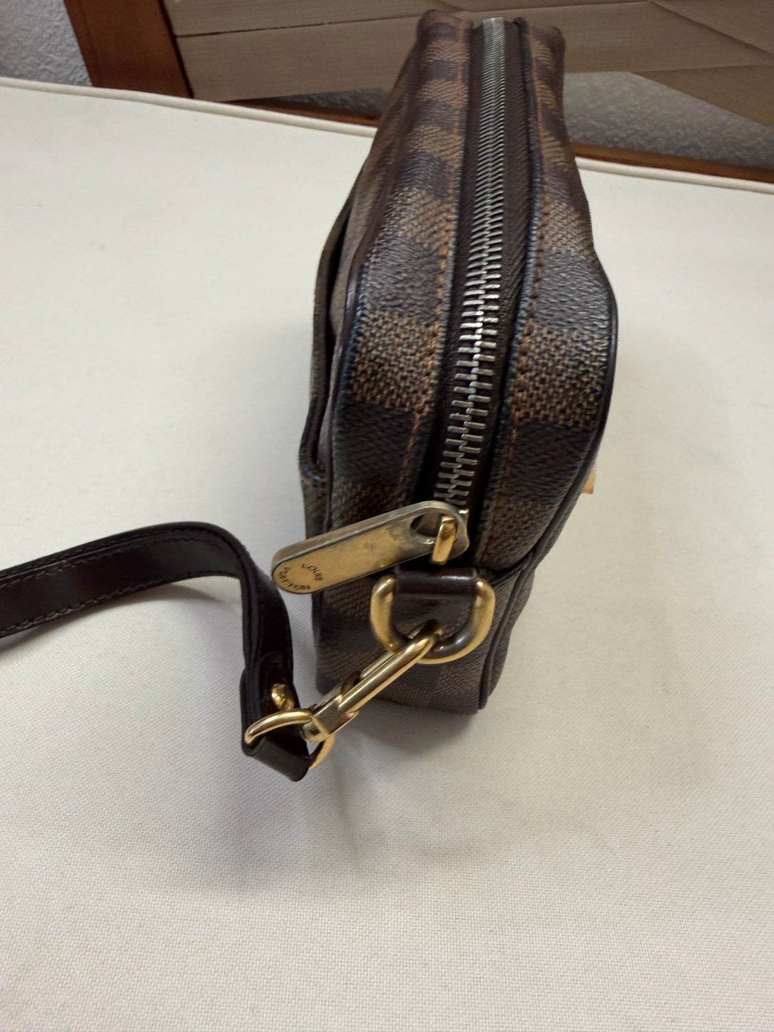 Louis Vuitton Damier Ebene Billets Macao Clutch