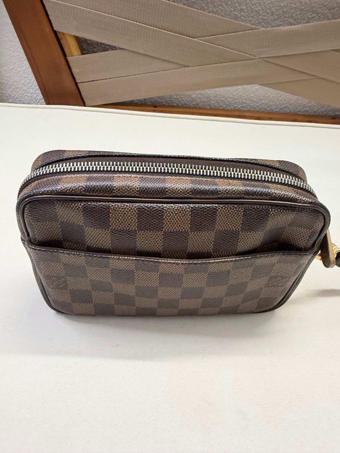 Louis Vuitton Damier Ebene Billets Macao Clutch