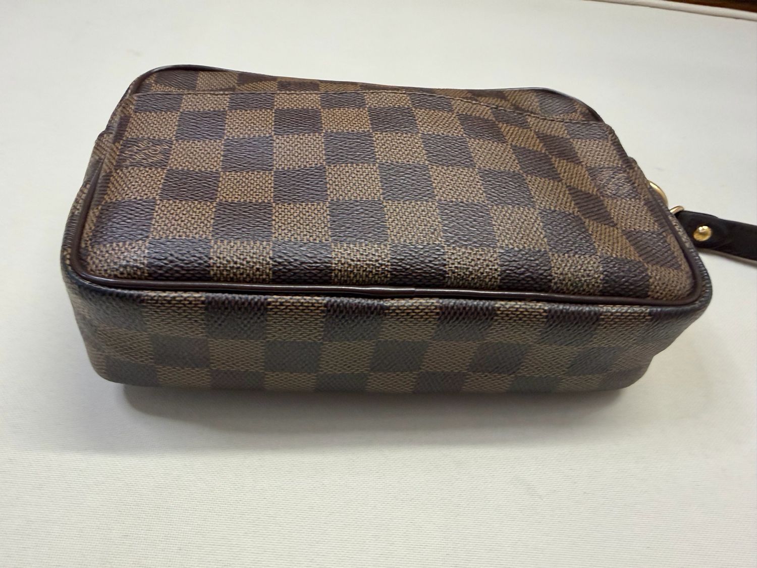 Louis Vuitton Damier Ebene Billets Macao Clutch