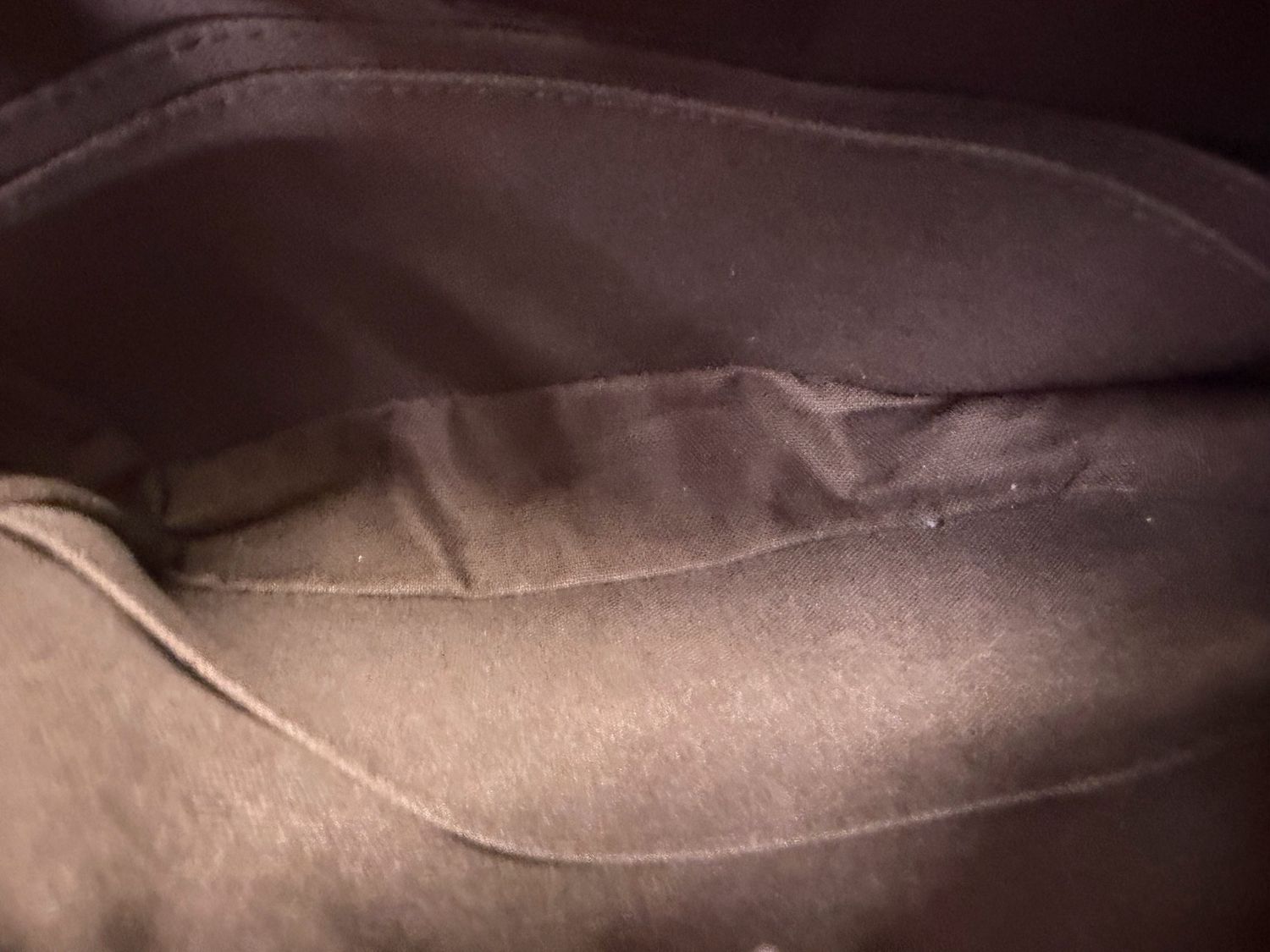 Louis Vuitton Damier Ebene Billets Macao Clutch