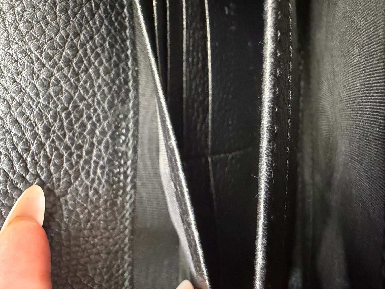 Gucci Marmont Pebbled Leather Chain Strap Crossbody Wallet on Chain