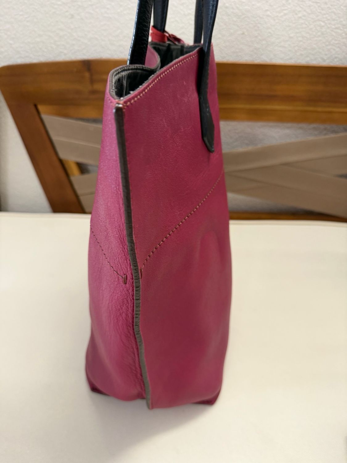 Fendi All in Shopper Tote Shoulder Bag in Amarena/Black Leather