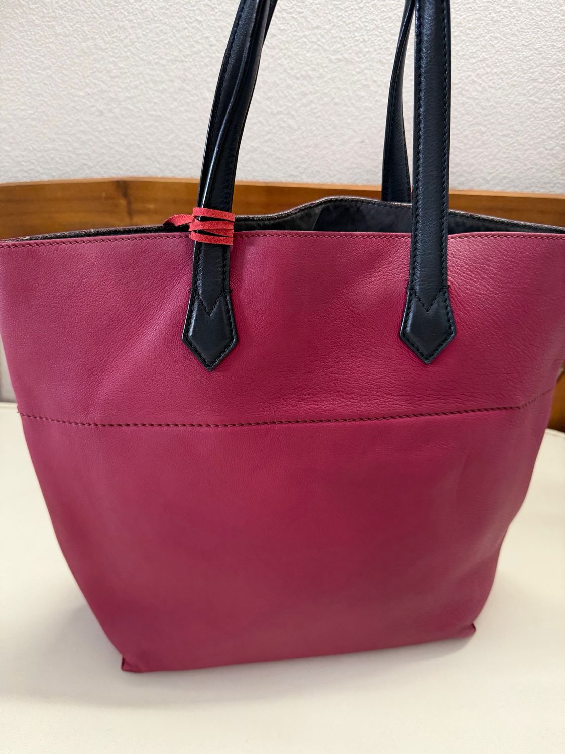 Fendi All in Shopper Tote Shoulder Bag in Amarena/Black Leather