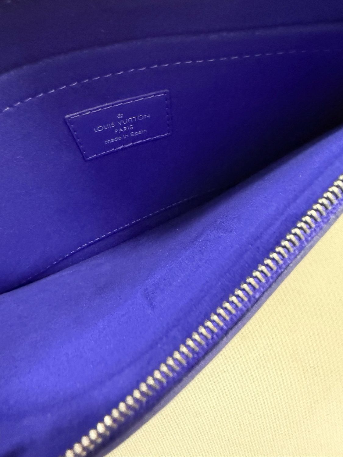 Louis Vuitton Neverfull Epi Pouch in Purple
