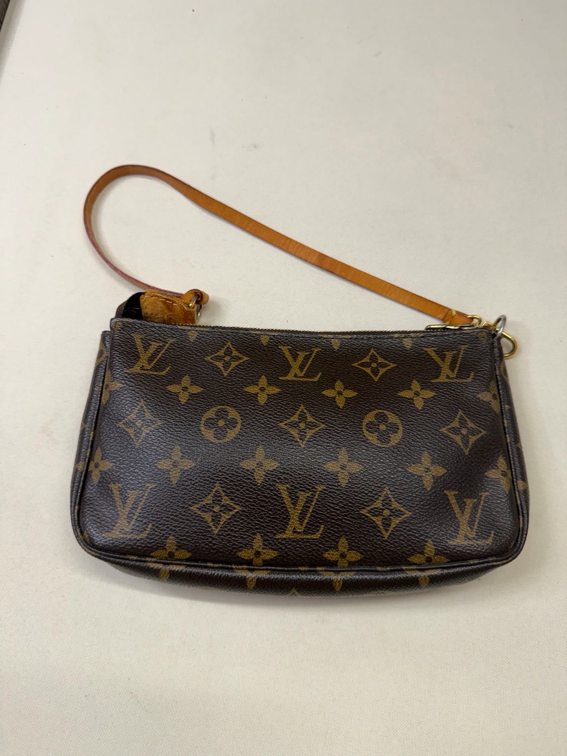 Louis Vuitton Monogram Pochette Accesoires Shoulder Bag