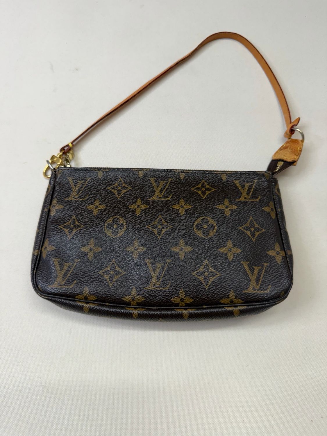 Louis Vuitton Monogram Pochette Accesoires Shoulder Bag