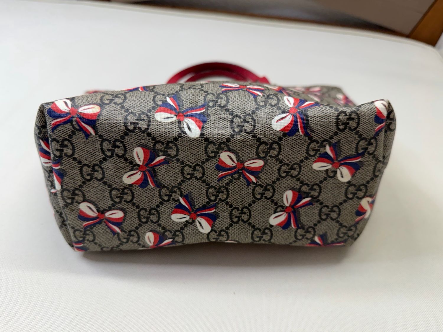 Gucci Monogram Supreme Bow Tote Top Handle
