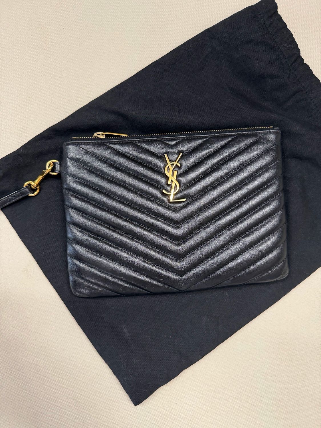 Yves Saint Laurent New Jolie Matelasse Chwvron Clutch Pouch Quilted in Black