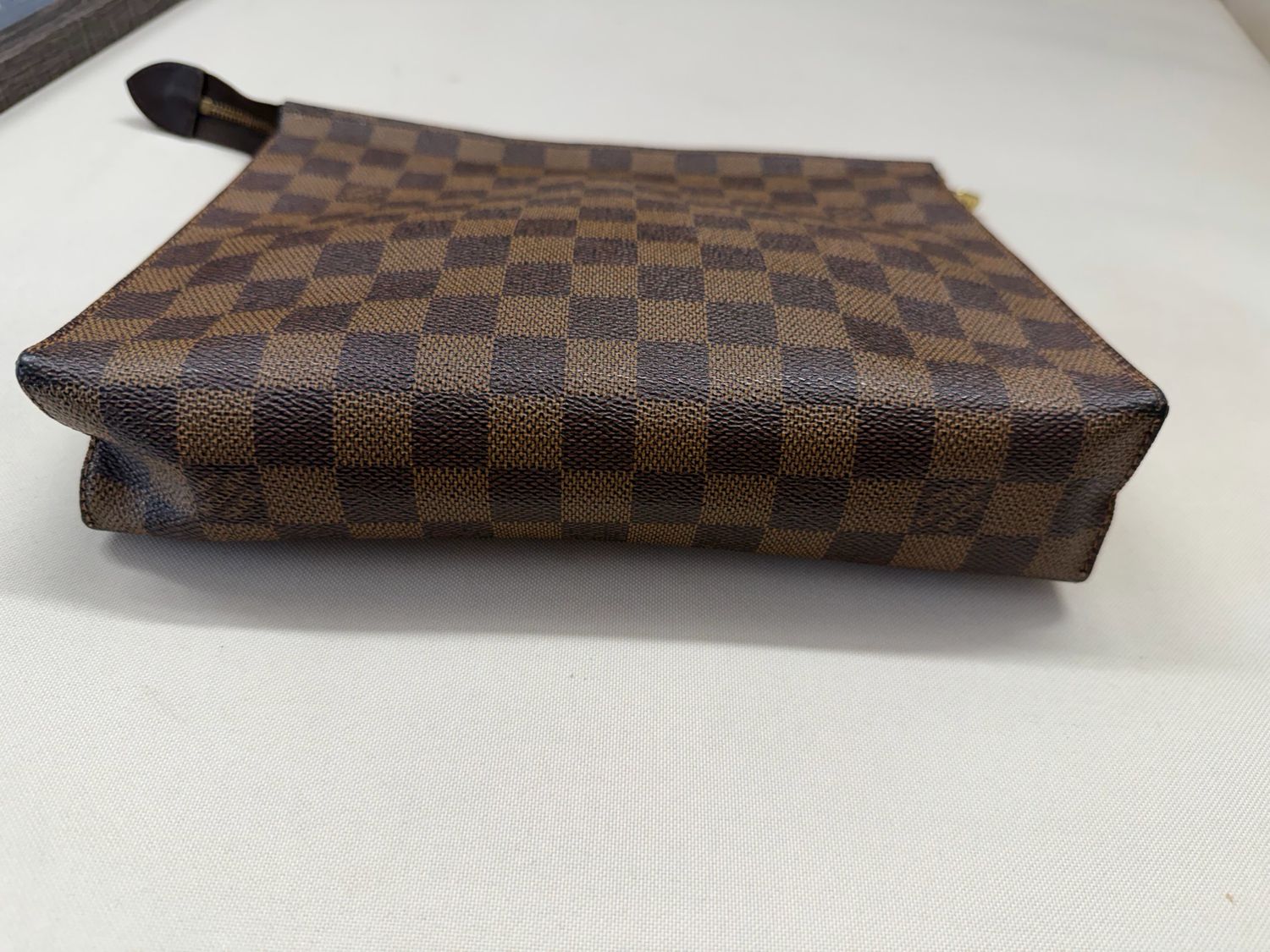 Louis Vuitton Damier Ebene Toiletry 26 Zipper Pouch