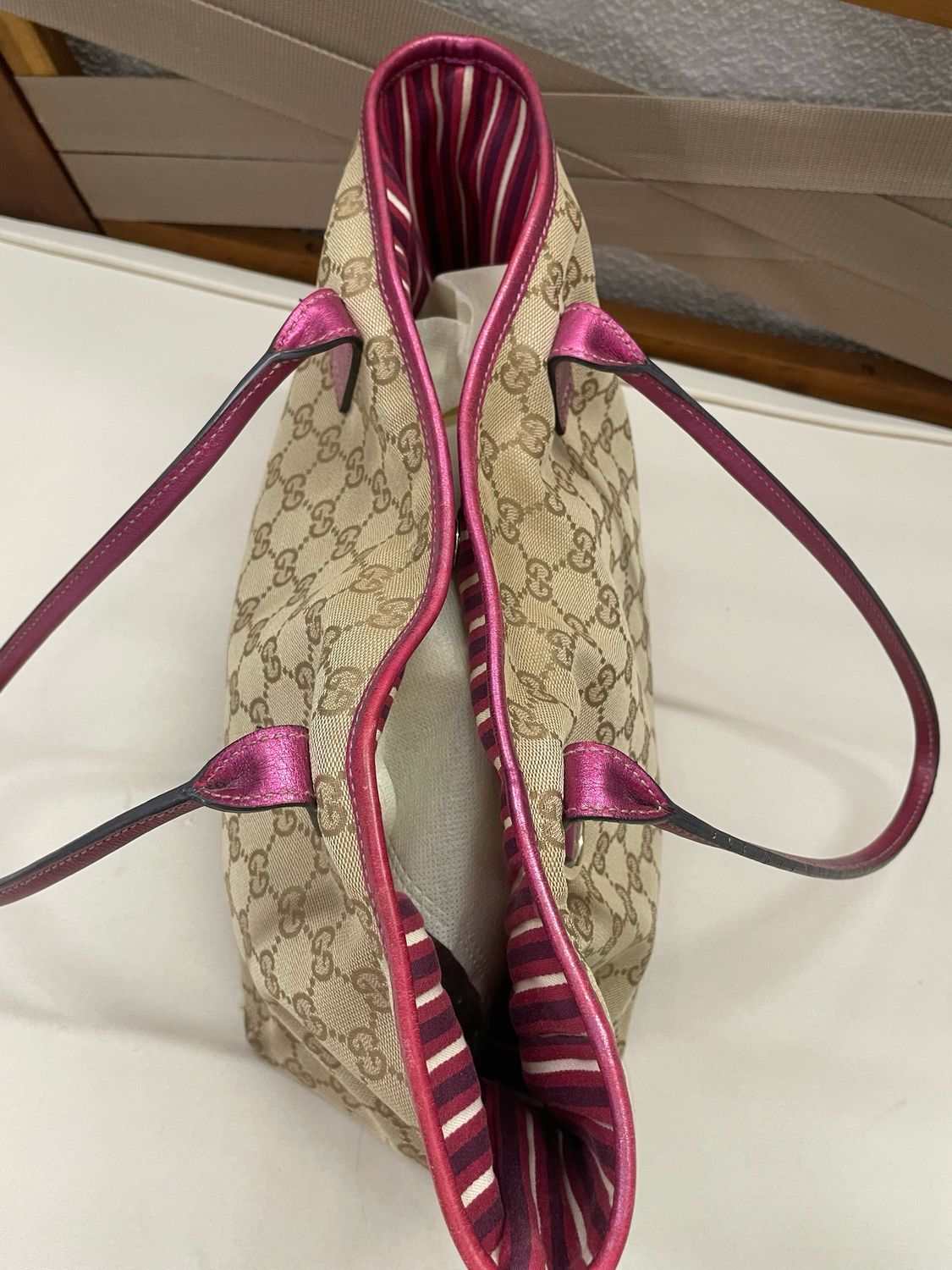 Gucci Interlocking New Britt Medium Tote in Pink