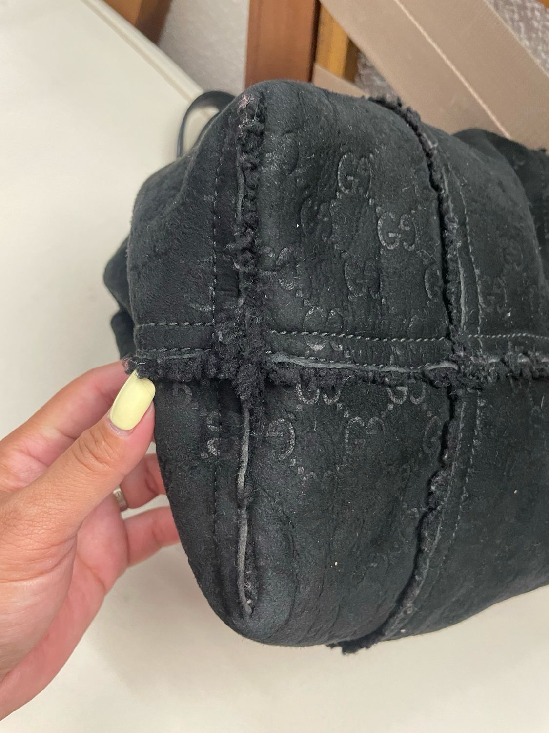 Gucci Joliceur Shearling and Suede Tote in Black