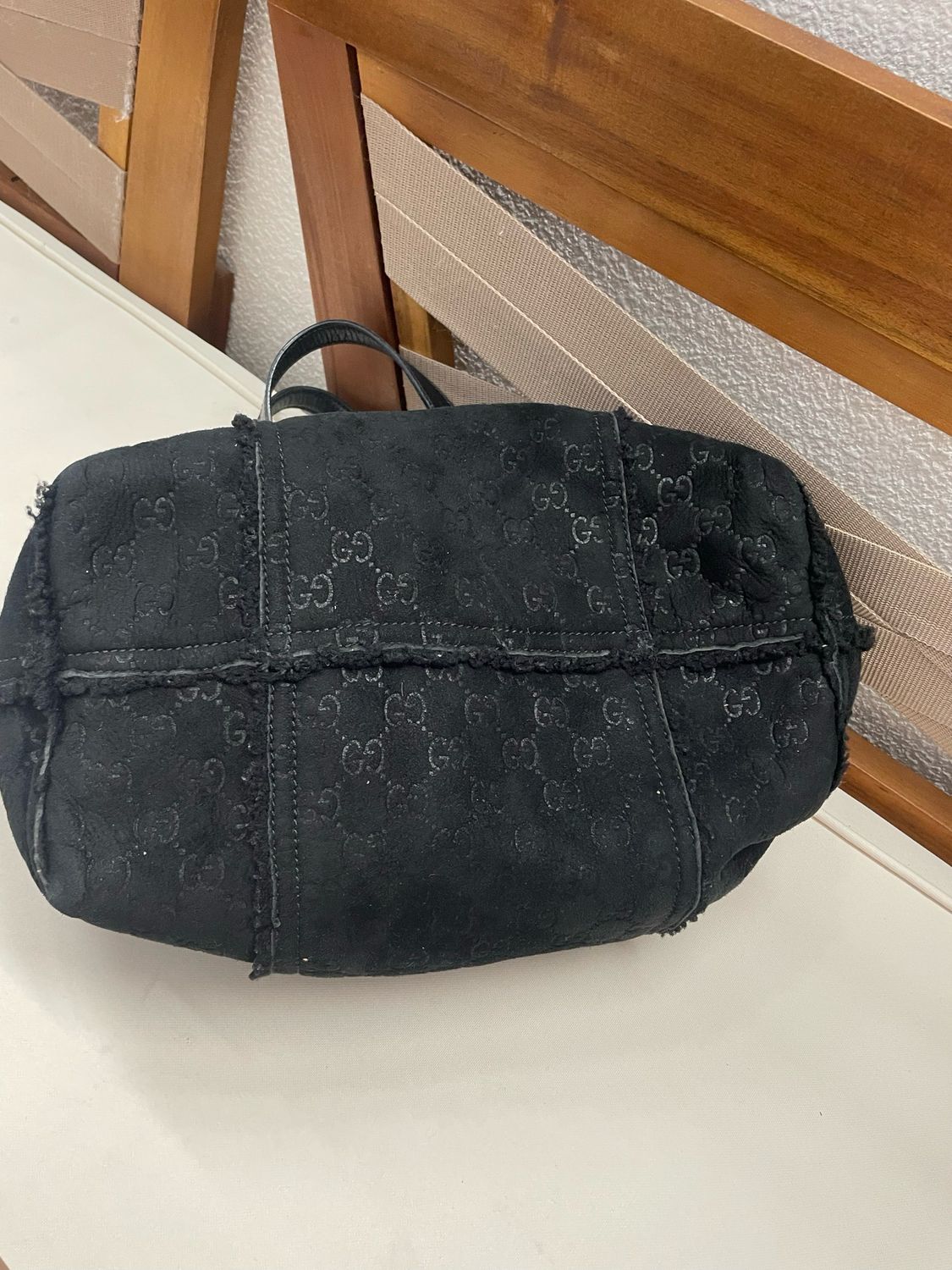Gucci Joliceur Shearling and Suede Tote in Black