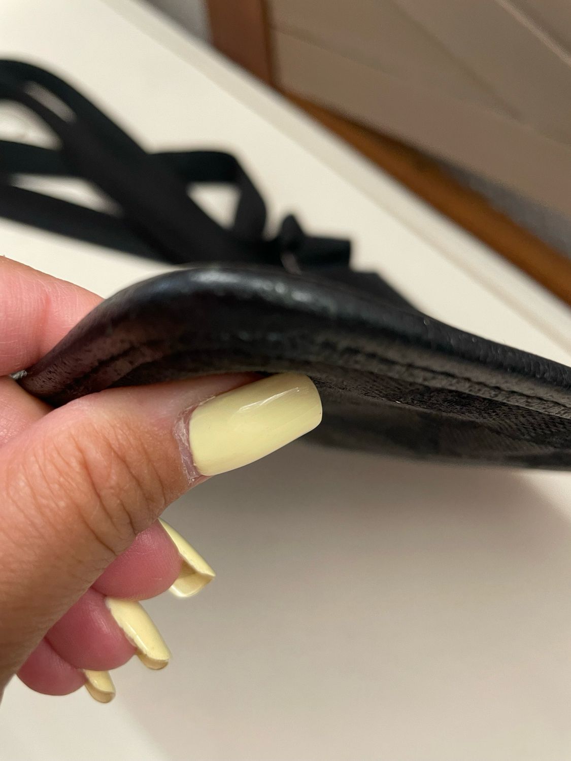 Gucci Monogram Flat Messenger Sling Crossbody in Black